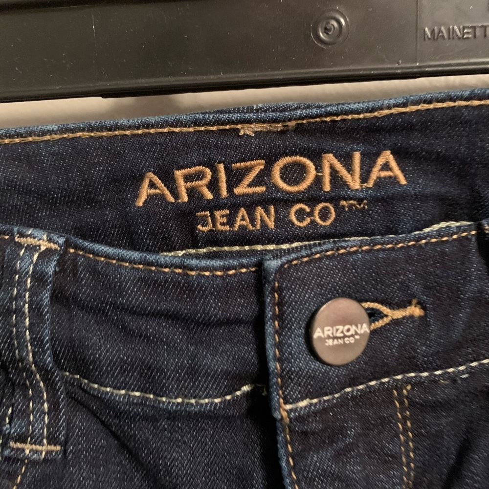 Jeans - Picture 2 of 3